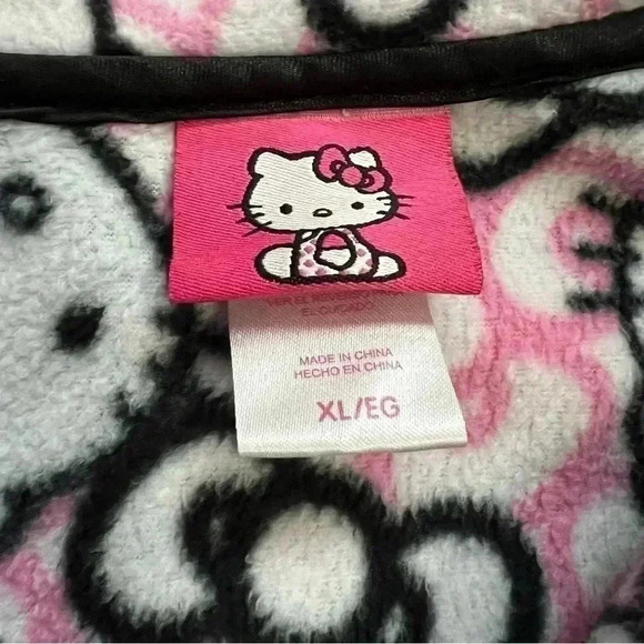 Hello Kitty Sleepwear By Sanrio Teen/Girls Size XL Pajamas PJs Set Polyester - Picture 11 of 16